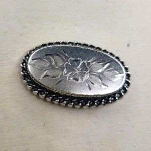 "Atamore" Finley Etched Floral 12kGF